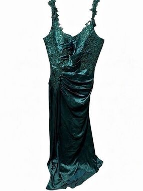 Show stopping sz 14 handmade custom gown